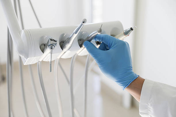 Professional Emergency Dentist technician working in Wenatchee, WA